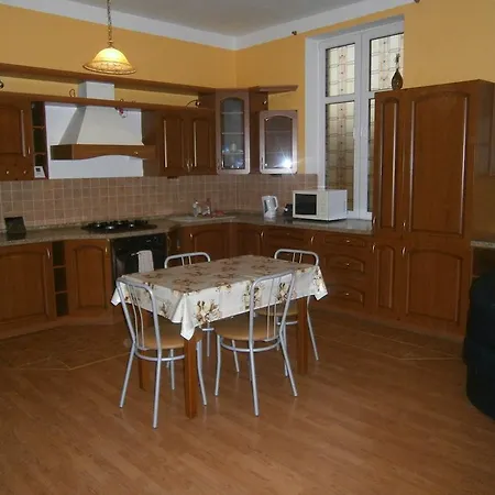Apartament - *