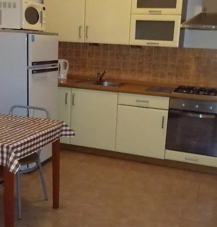 - Apartman